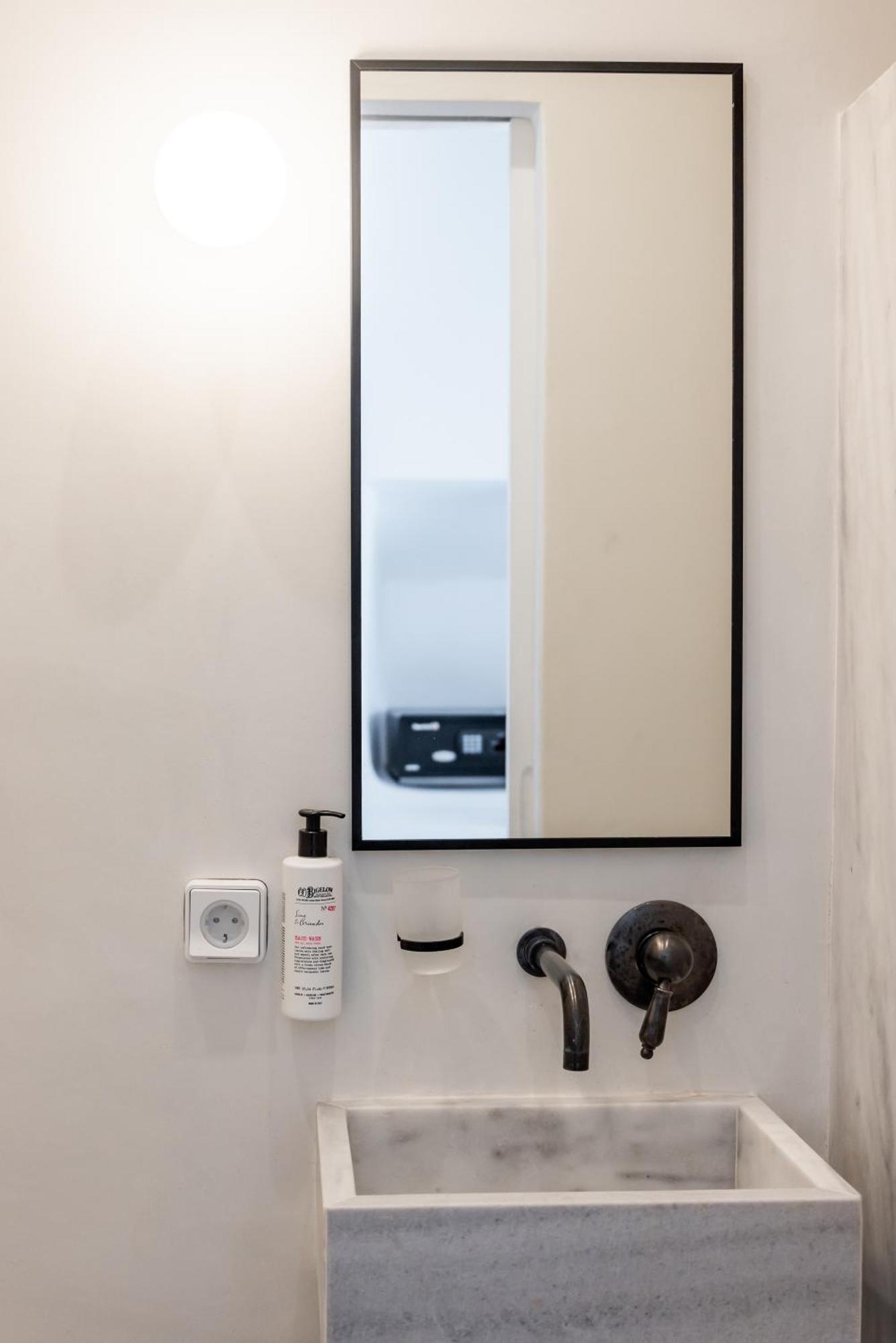 Aniko Suites White Alley Mykonos Town Exterior foto